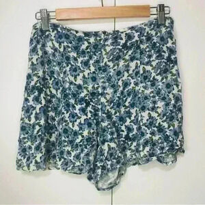 Kimchi Blue Urban Outfitters Women Size 8 Floral High Waist High Rise Short Blue